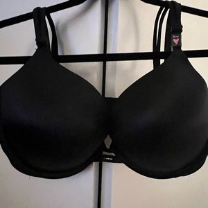 Victoria’s Secret 36DDD Black Very Sexy  Push up Bra